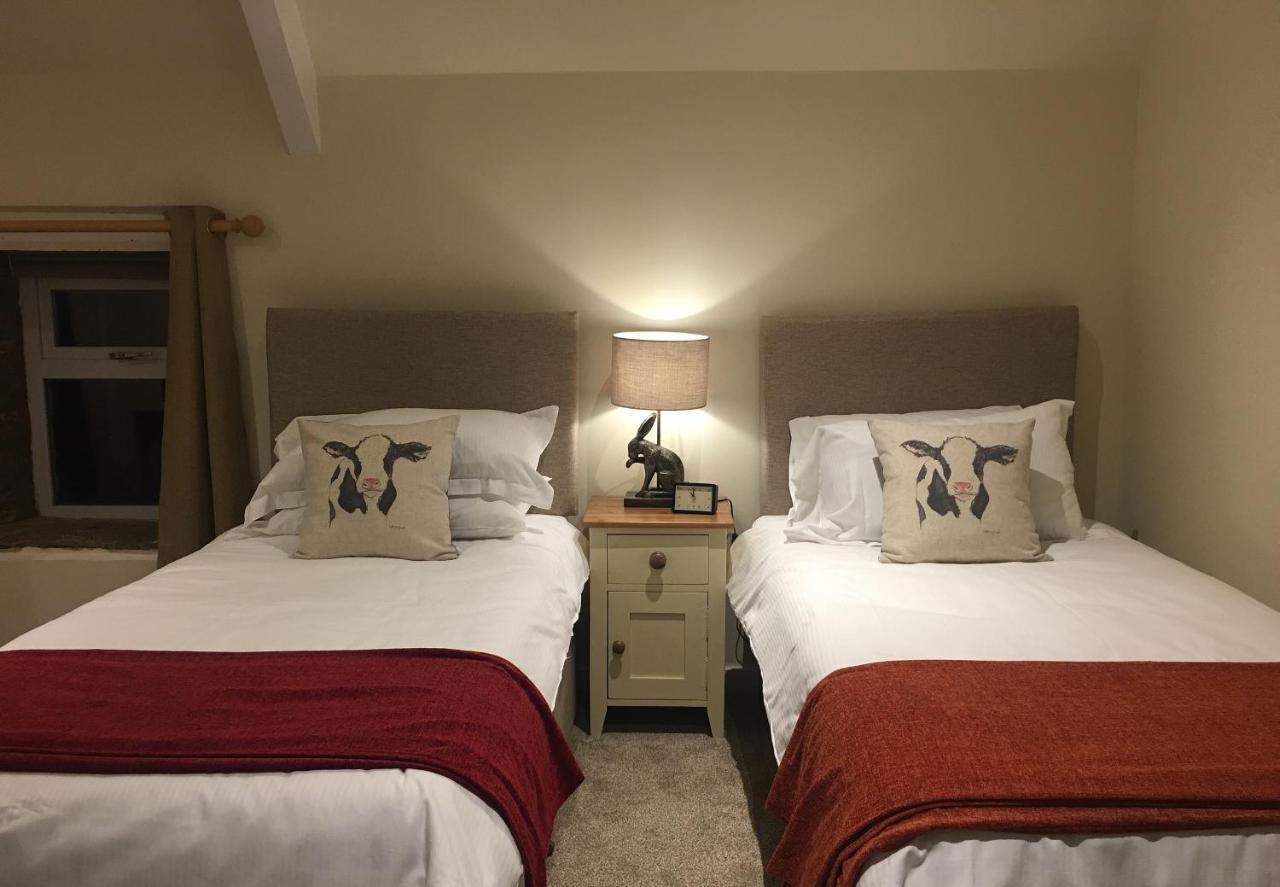Bed and Breakfast The Old Spotted Cow Marston Meysey Zewnętrze zdjęcie